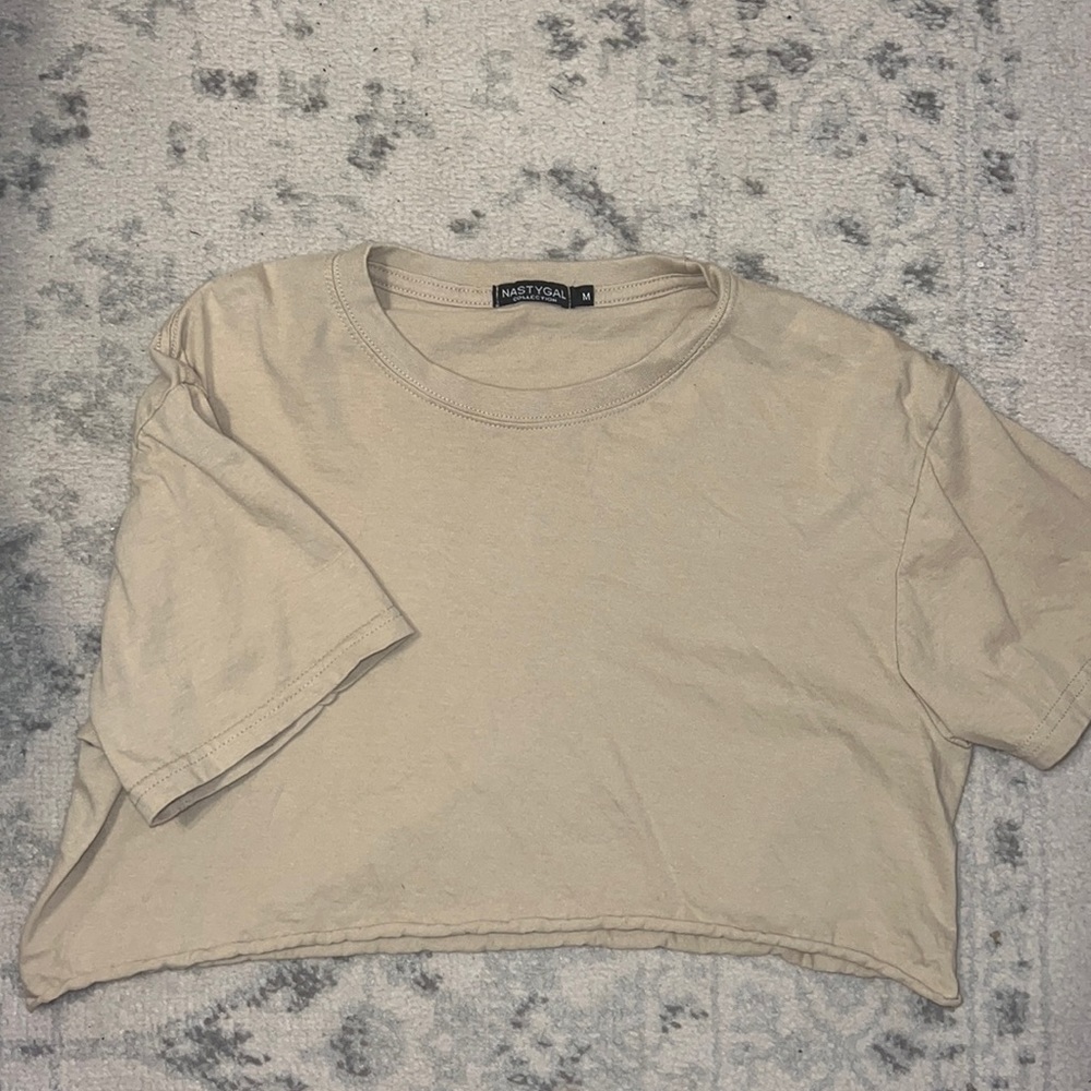 cropped tee